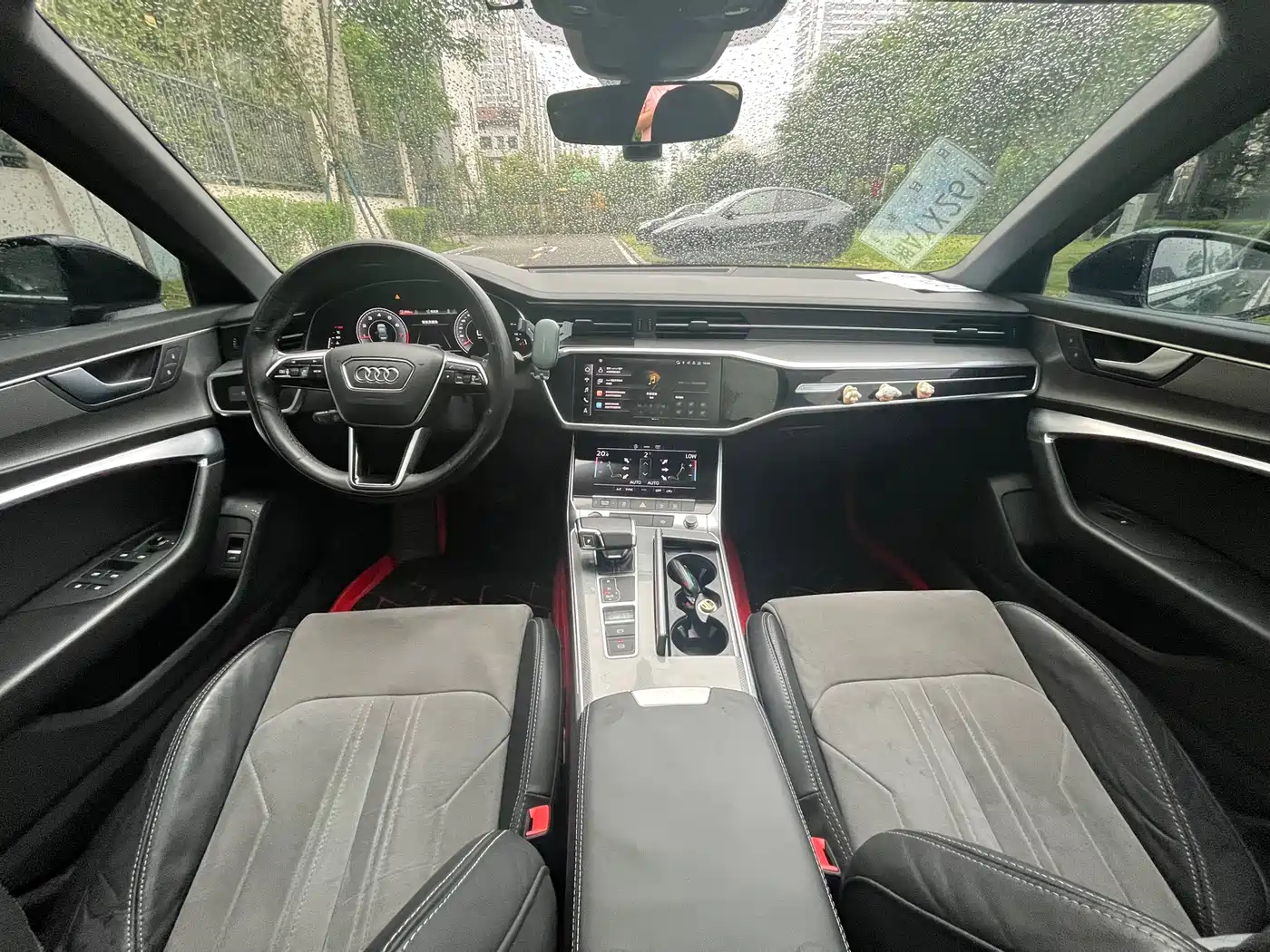 Audi A6L 2021 40 TFSI Luxury Sport фото 15