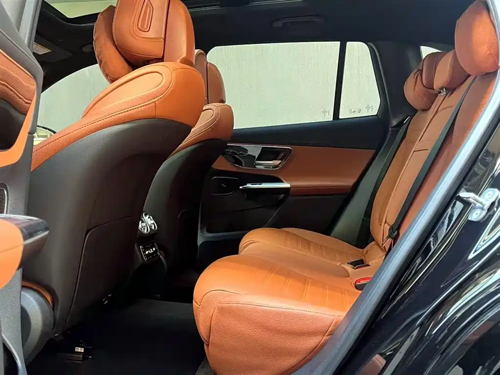 Mercedes-Benz GLC 2024 GLC 300 L 4MATIC Dynamic 5-seater фото 10