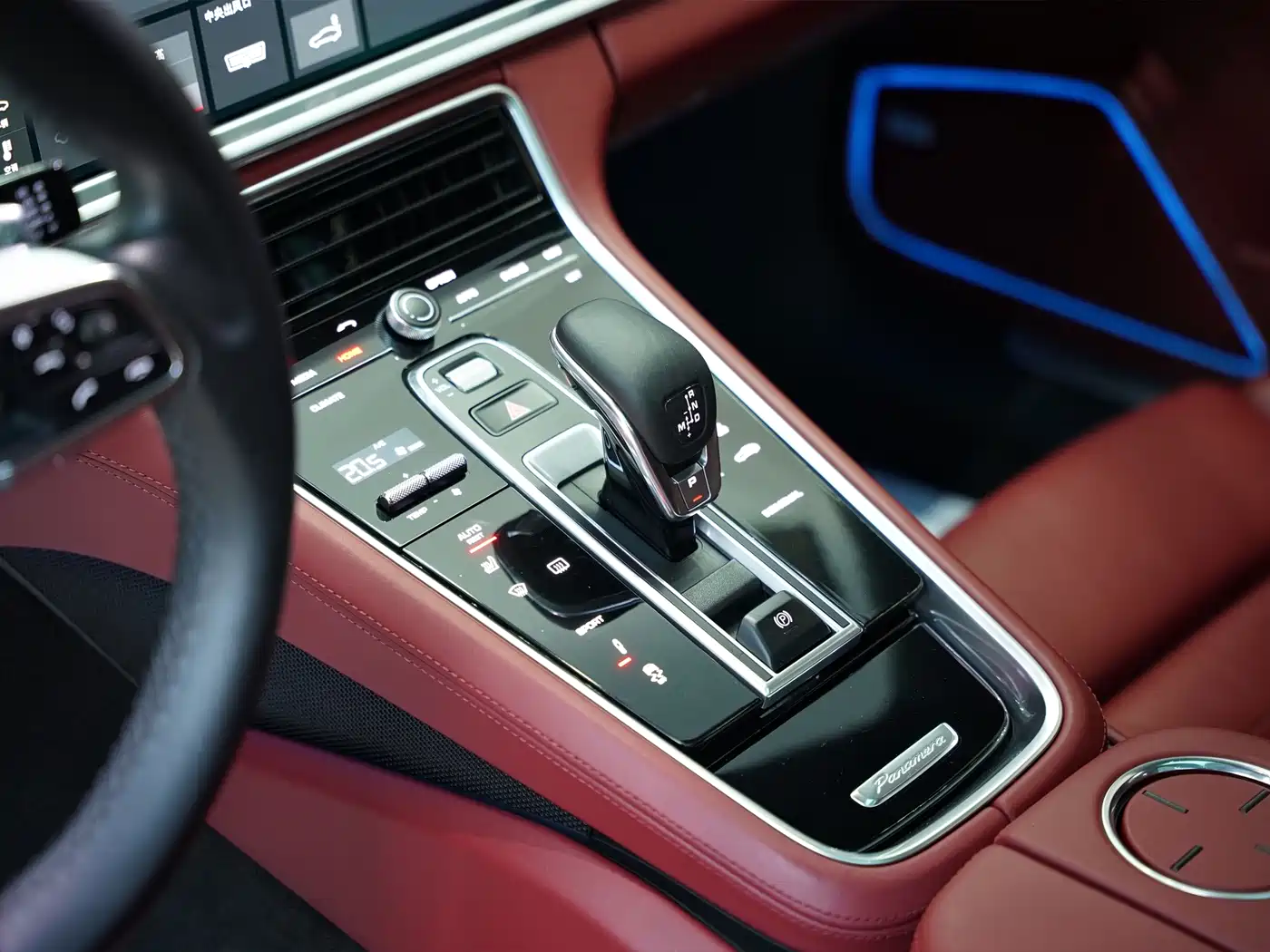 Porsche Panamera 2017 Panamera 3.0T фото 17