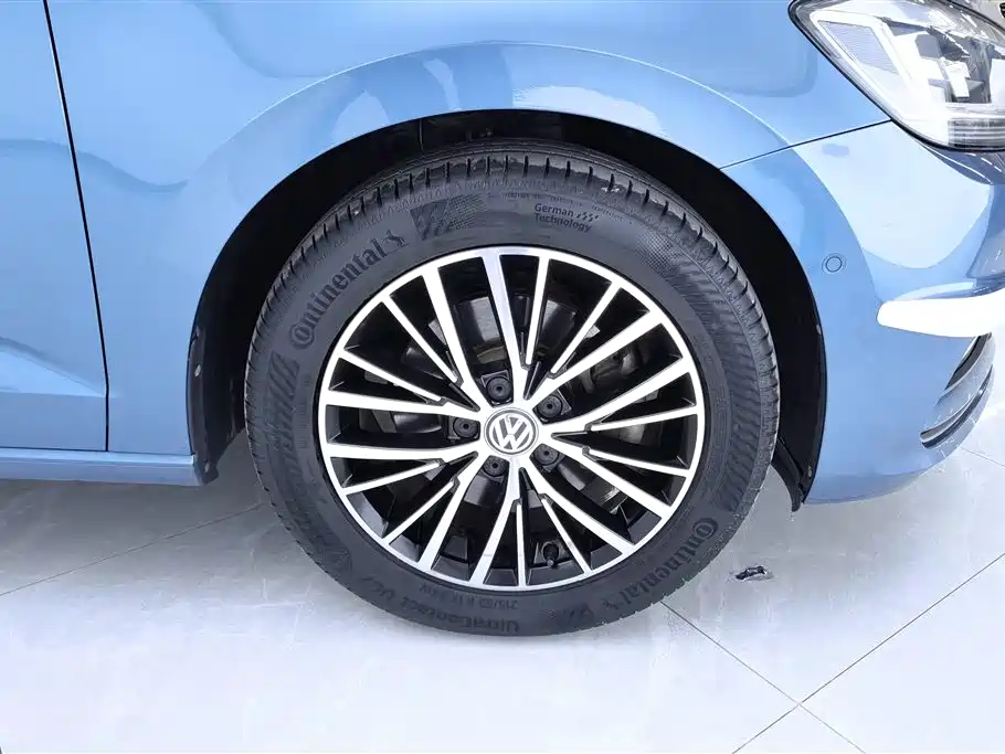 Volkswagen Touran 2016 Touran L 280TSI DSG Luxury фото 6