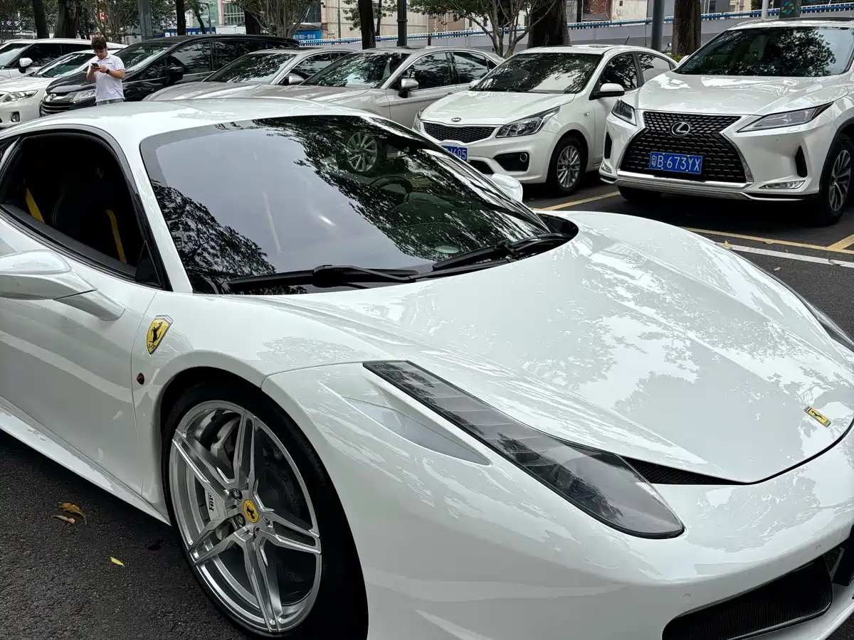 Ferrari 458 2013 2011 4.5L Italia