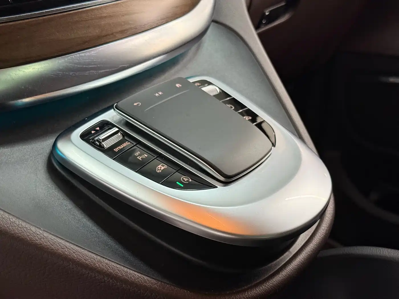 Mercedes-Benz V-Class 2022 V 260 L Long Wheelbase Luxury Edition фото 6