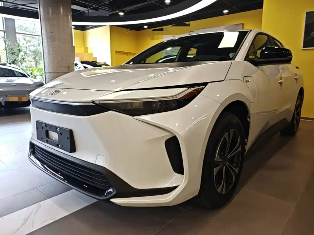 Toyota bZ4X 2025