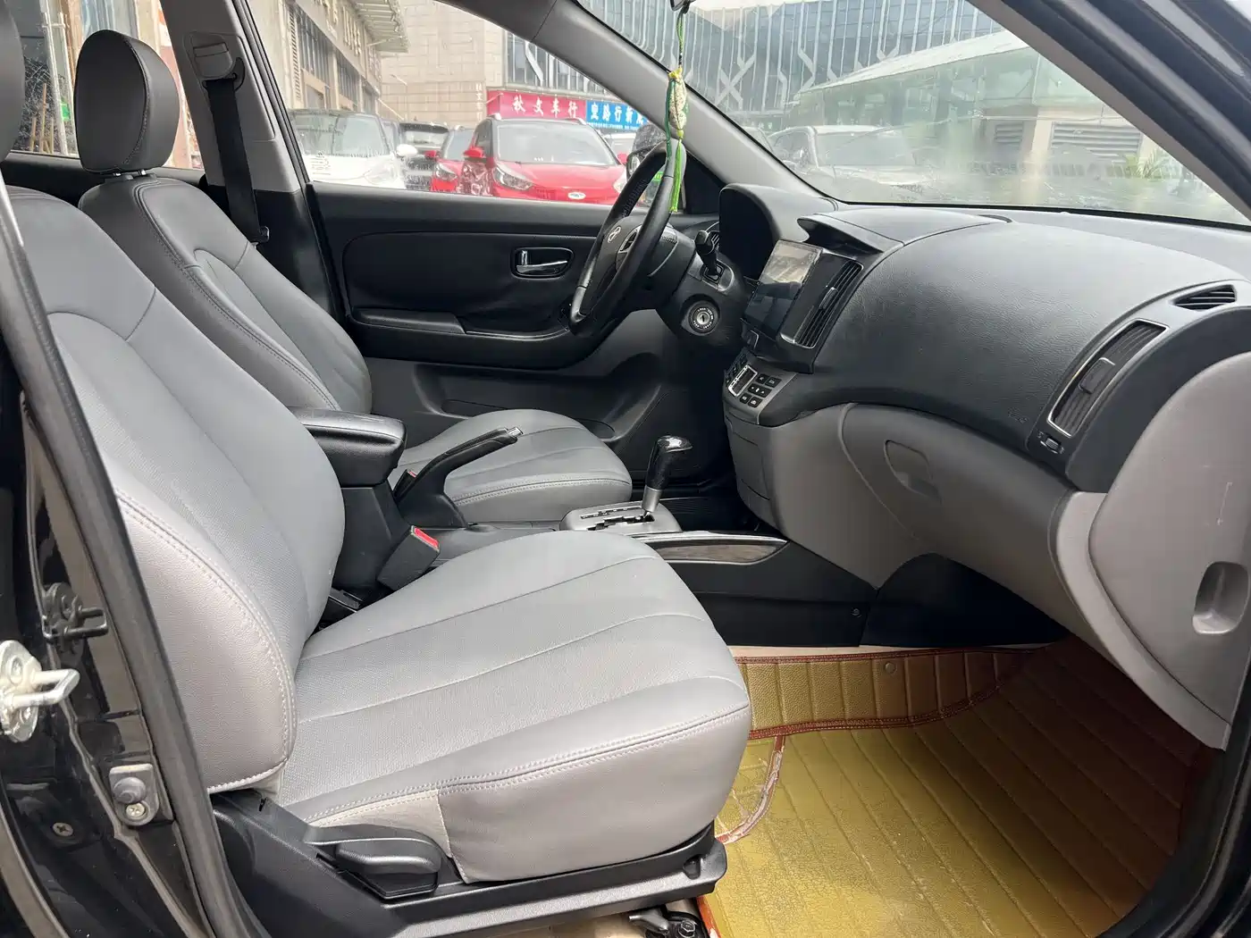 Hyundai Elantra 2011 1.6L Automatic Luxury фото 10