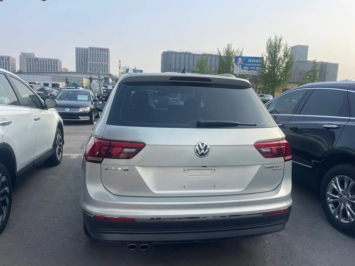 Volkswagen Tiguan L 2019 330TSI Automatic 2WD Smart Luxury Edition China VI фото 5