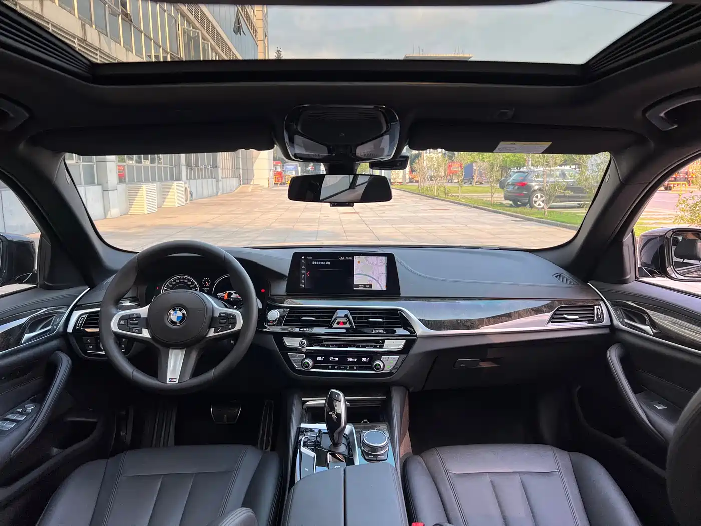 BMW 5 Series 2018 525Li M Sport Package фото 5