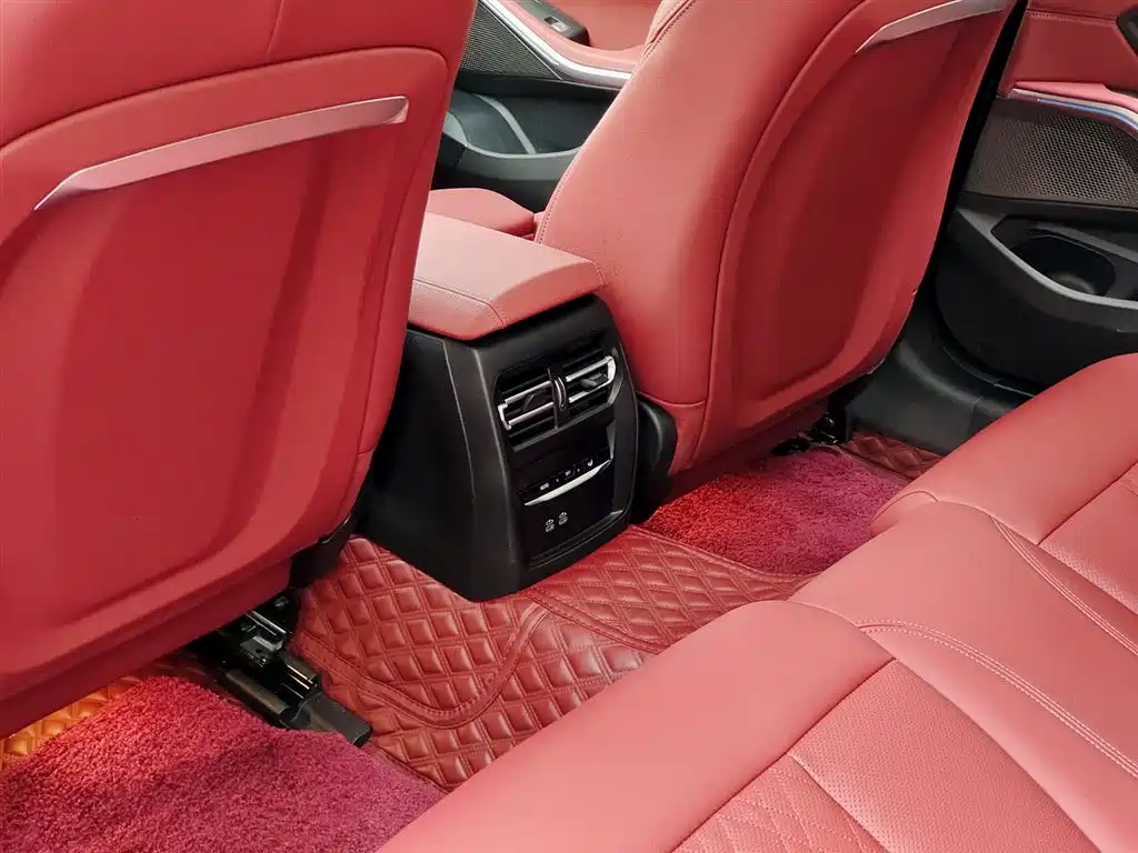 BMW i3 2024 eDrive 35 L фото 9