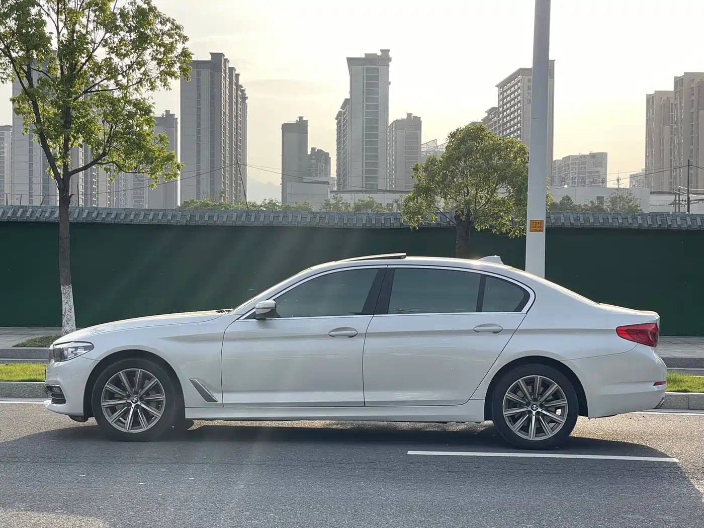 BMW 5 Series 2018 528Li Launch Special Edition фото 15