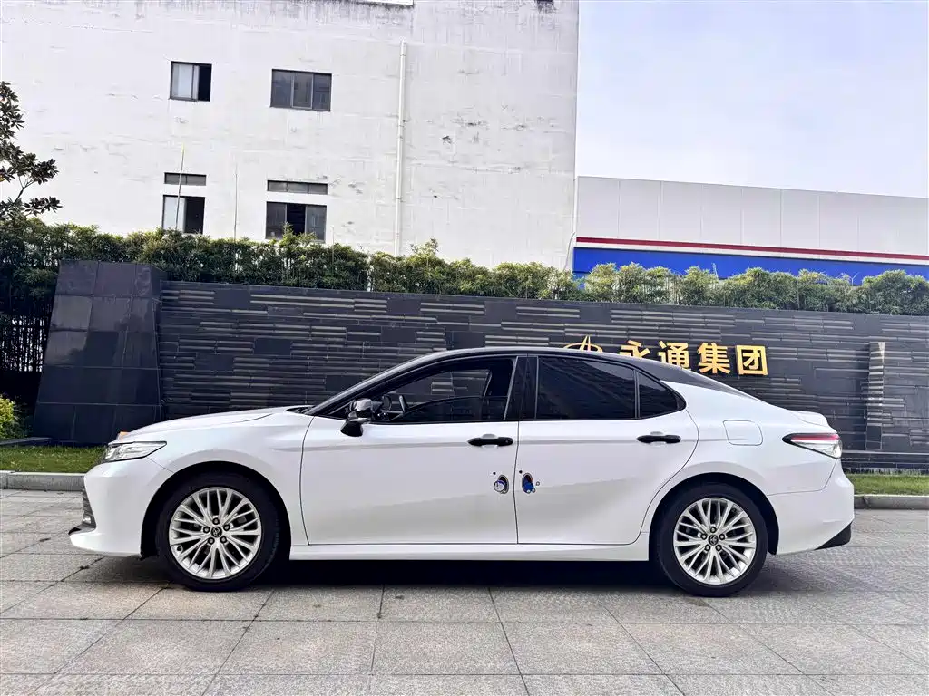 Toyota Camry 2019 2.5G Luxury Edition China VI фото 9