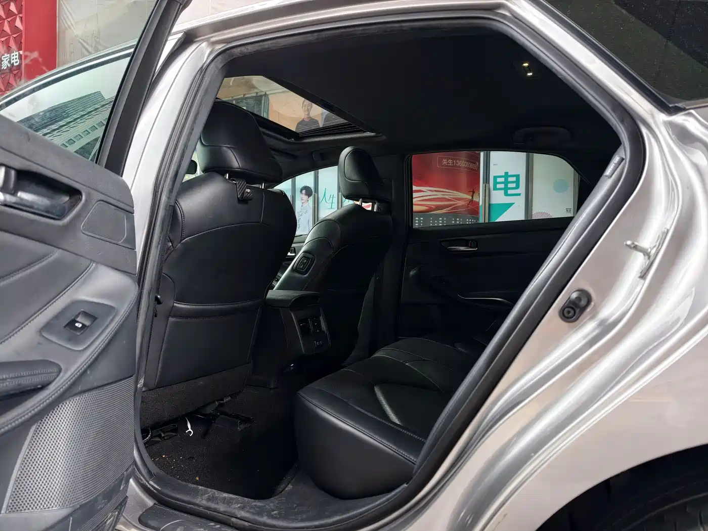 Toyota Avalon 2019 2.0L Luxury Edition (China VI) фото 16