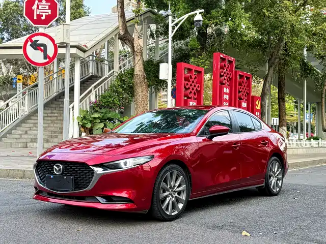 MAZDA 3 ANGKESAILA