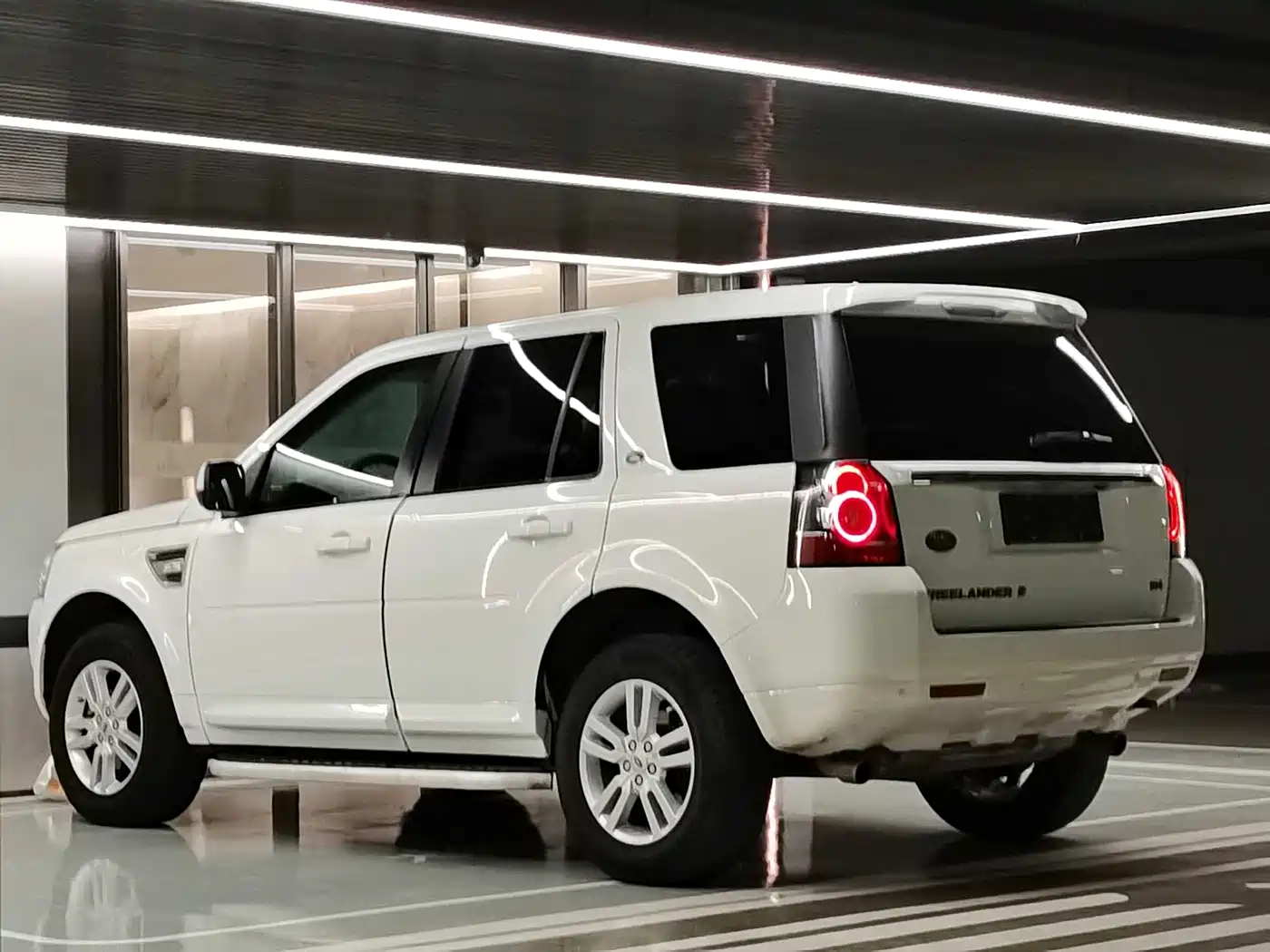 Land Rover Freelander 2 2014 2.0T Si4 SE Gasoline Edition фото 14