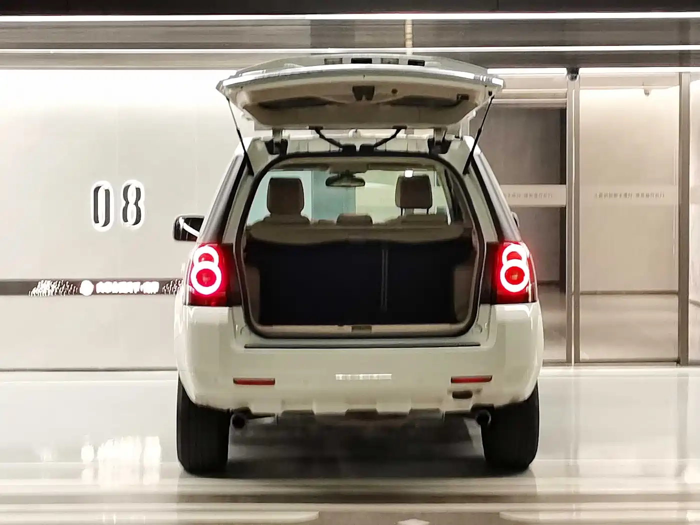 Land Rover Freelander 2 2014 2.0T Si4 SE Gasoline Edition фото 12