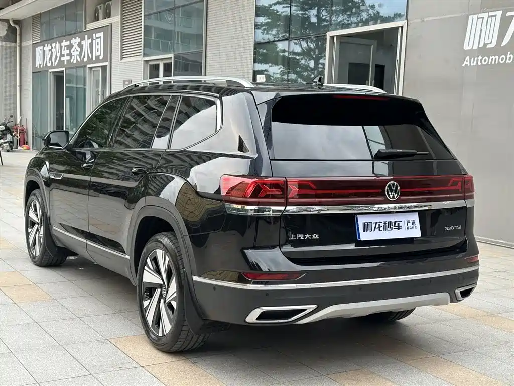 Volkswagen Teramont 2023 330TSI FWD Premium Luxury Edition фото 17