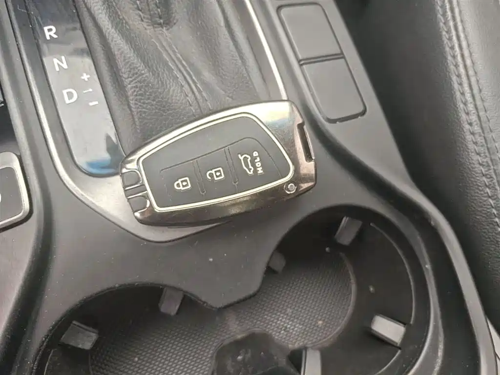 Hyundai Santa Fe 2013 Facelift 2.4L Automatic 4WD Smart фото 9