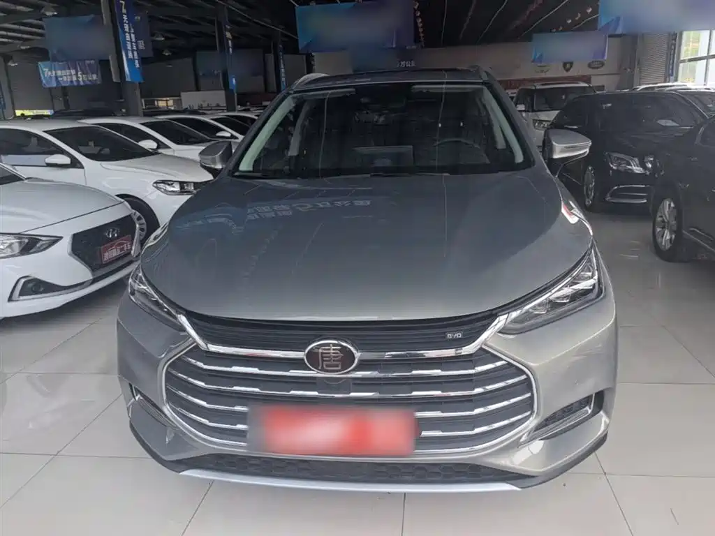 BYD Tang 2018 2.0T Automatic Smart Connection Delight Edition 7-Seater China V фото 3