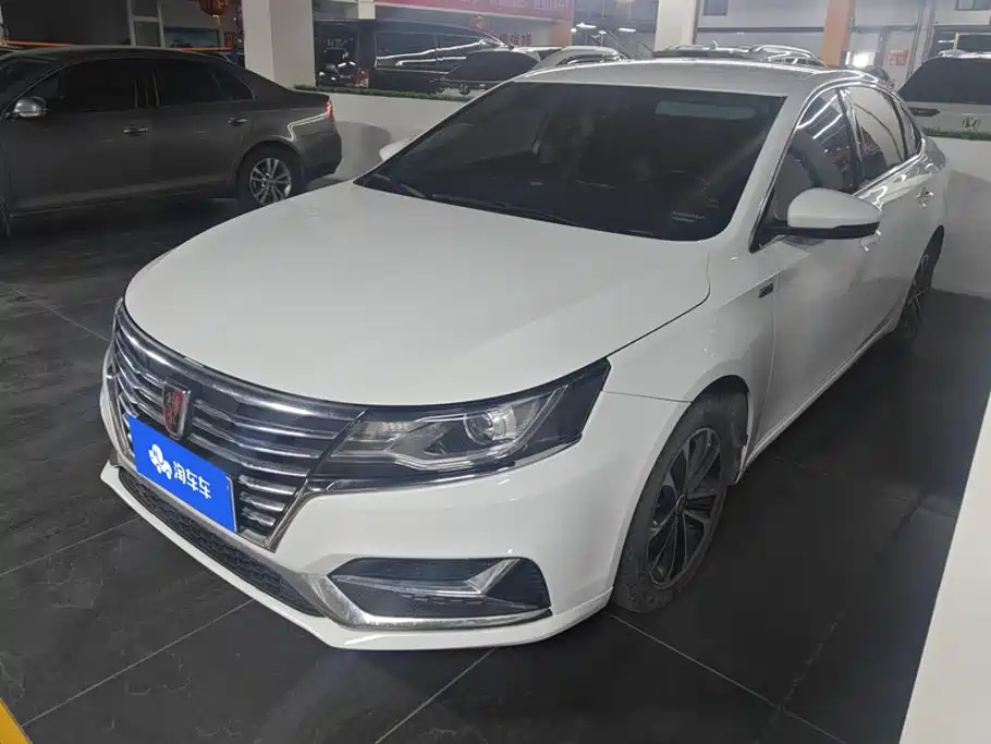Roewe i6 2020 2020 PLUS 1.6L CVT 4G Connected Glory Luxury Edition