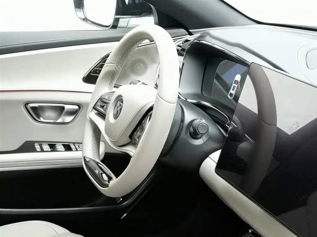 BYD Han 2025 DM-i 125KM Elite фото 22
