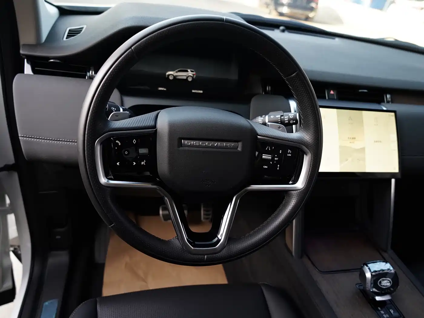 Land Rover Discovery Sport 2024 Performance Technology Edition фото 15