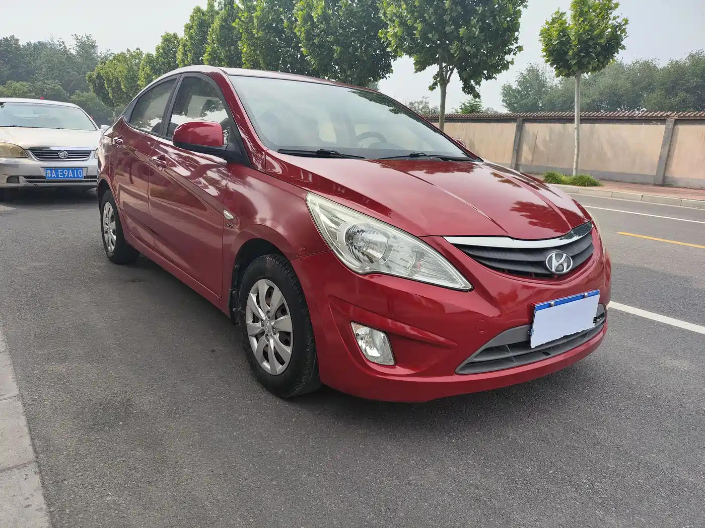 Hyundai Verna 2010 Sedan 1.4L Automatic Fashion GT фото 3