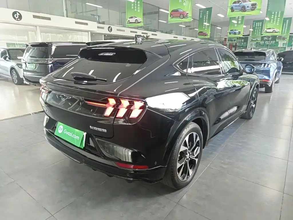 Ford Mustang Mach-E 2023 2021 Boundless RWD Luxury (Long Range)