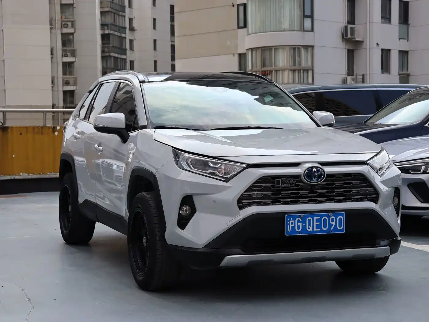 Фото 3 - Toyota RAV4