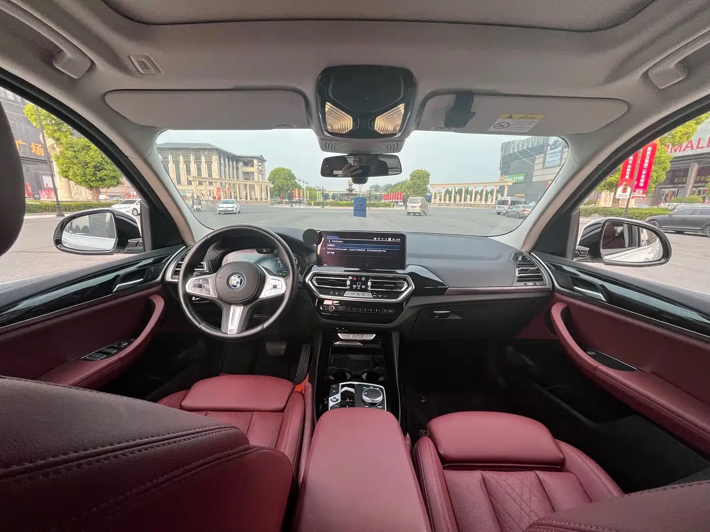 BMW iX3 2023 Leading Type фото 5