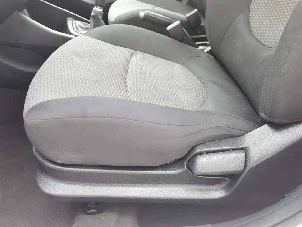 Hyundai Verna 2017 1.4L Manual Renewal Edition China VI фото 20