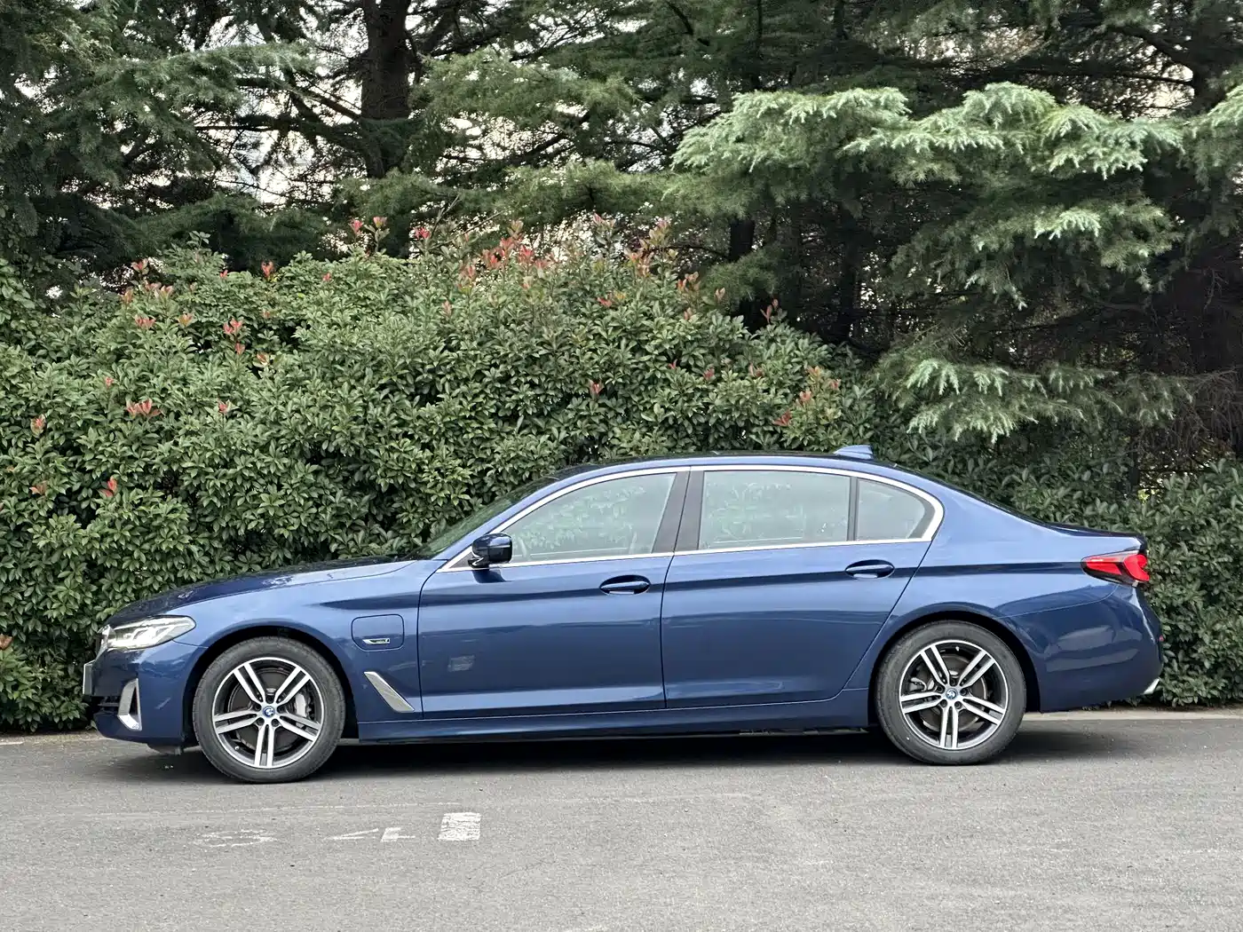 BMW 5 Series New Energy 2022 Model Second Facelift 535Le Luxury Package фото 4
