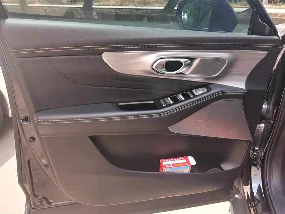 GAC Trumpchi Trumpchi GS8 2022 Pilot Series 2.0TGDI 4WD Luxury Smart Connect Edition (7-Seater) фото 7