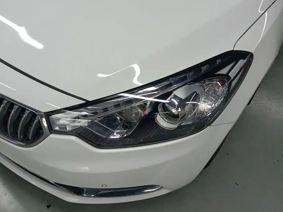 Photo 5 - Kia K3