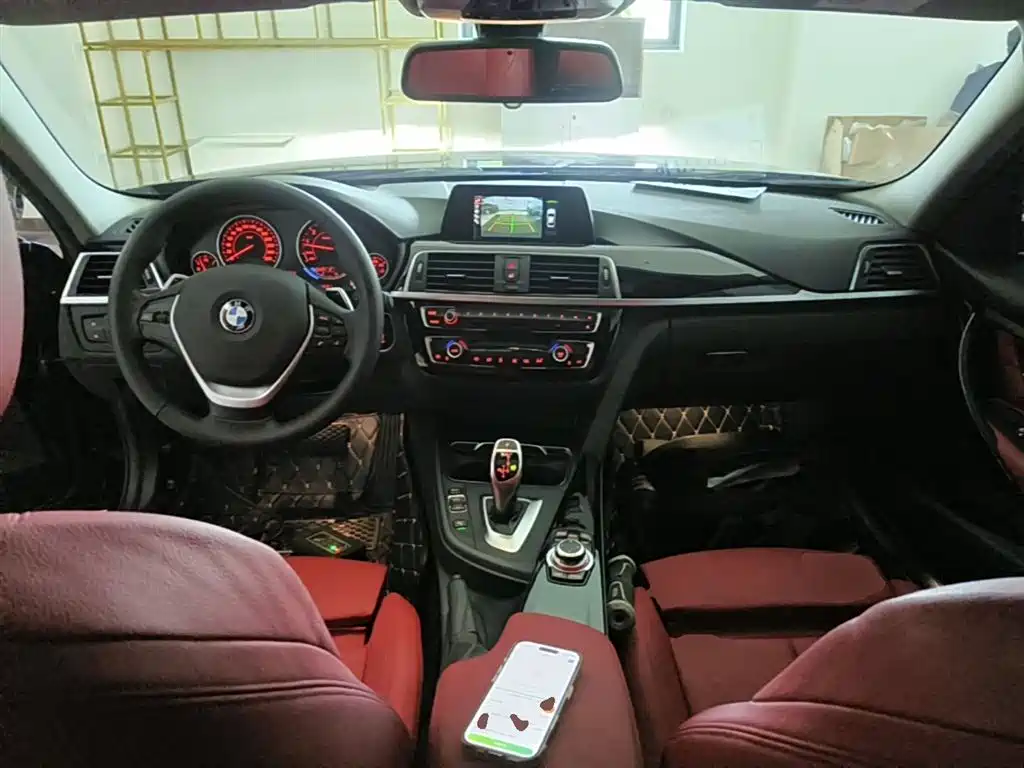 BMW 3 Series 2017 320Li M Sport фото 10