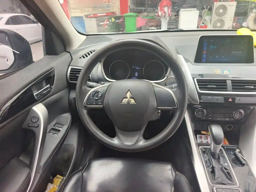Mitsubishi Eclipse Cross 2019 2018 1.5T CVT 2WD Fearless Edition