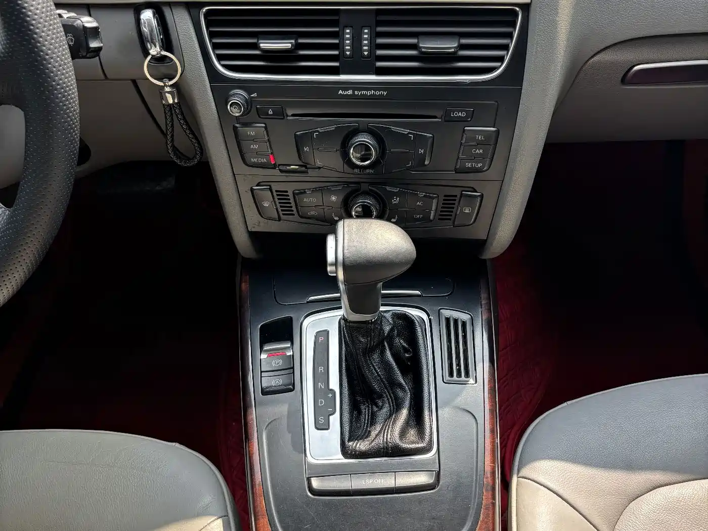 Audi A4L 2010 2010 2.0 TFSI Comfort