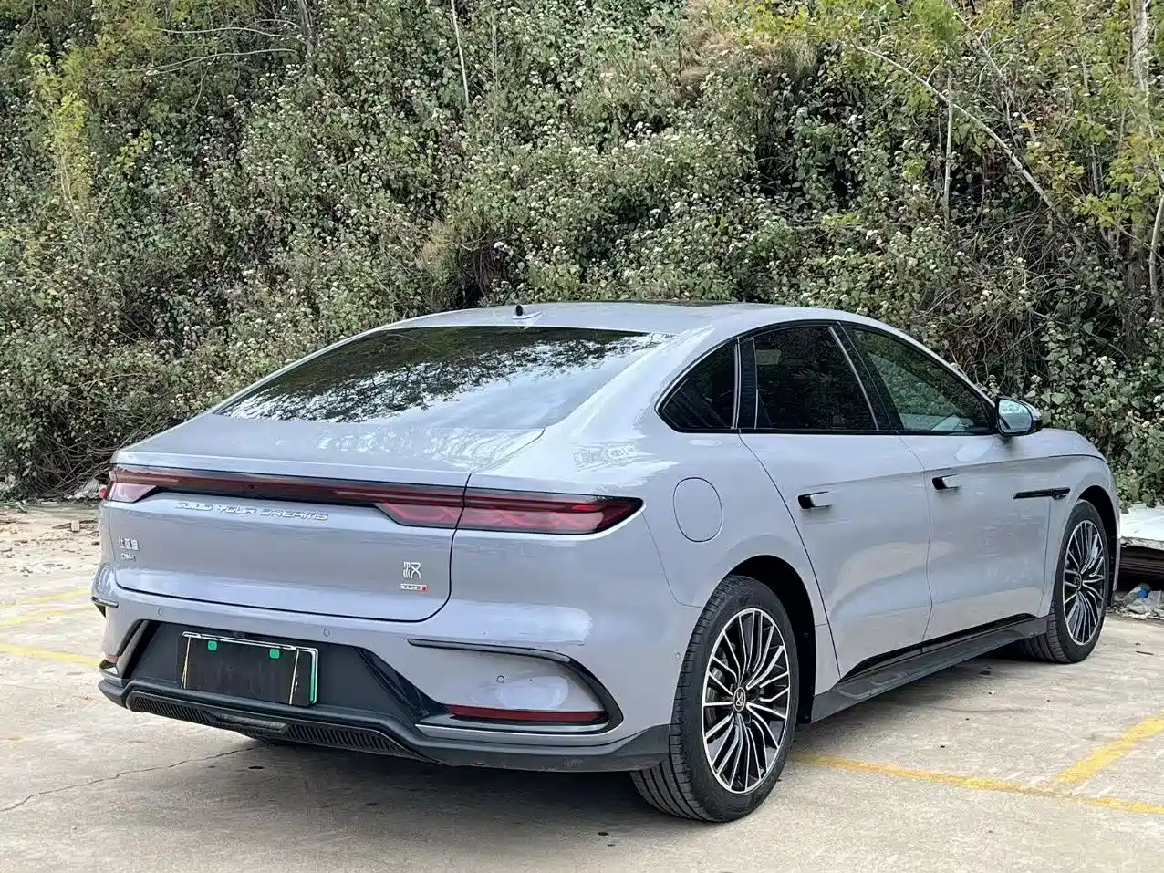 BYD Han 2025 DM-i 125KM LiDAR Smart Driving фото 8