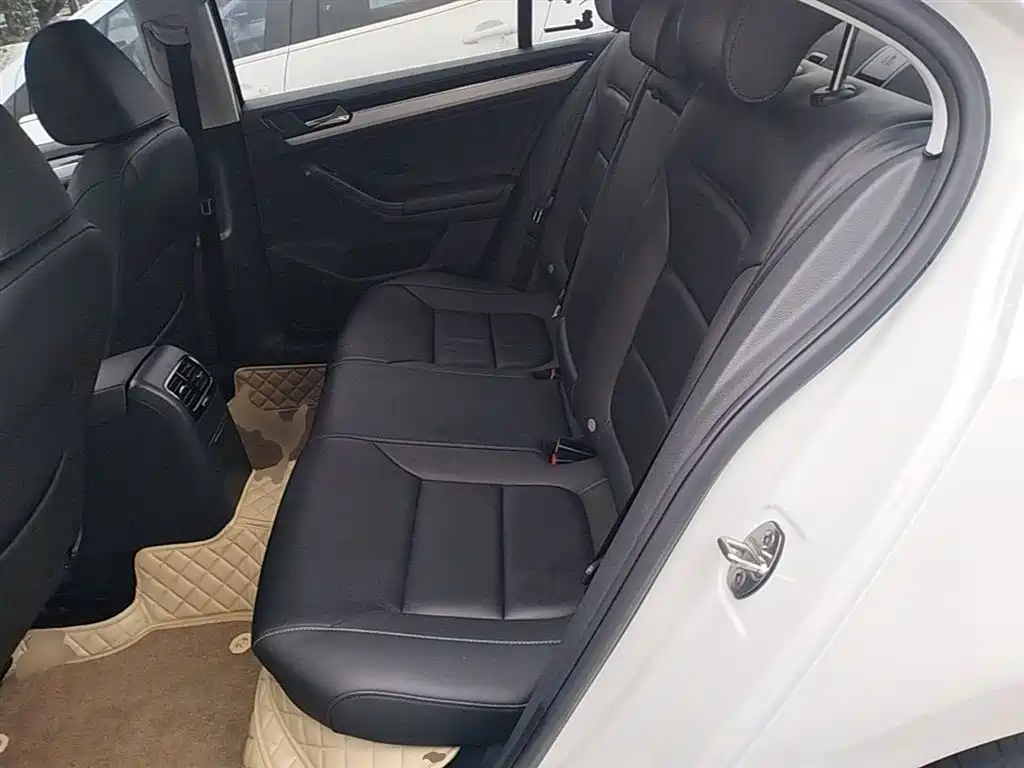 Volkswagen Sagitar 2018 280TSI DSG Comfort фото 17