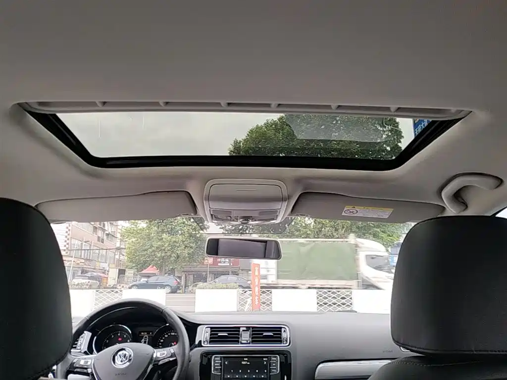 Volkswagen Sagitar 2018 280TSI DSG Comfort фото 18
