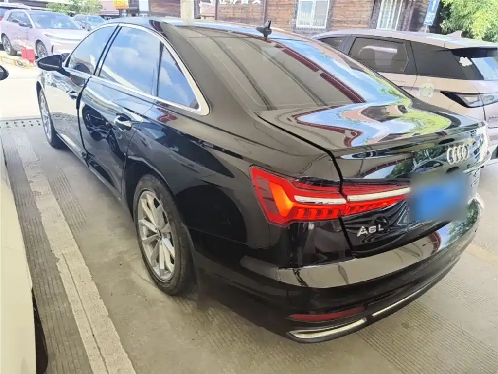 Audi A6L 2020 40 TFSI Luxury Elegance фото 5