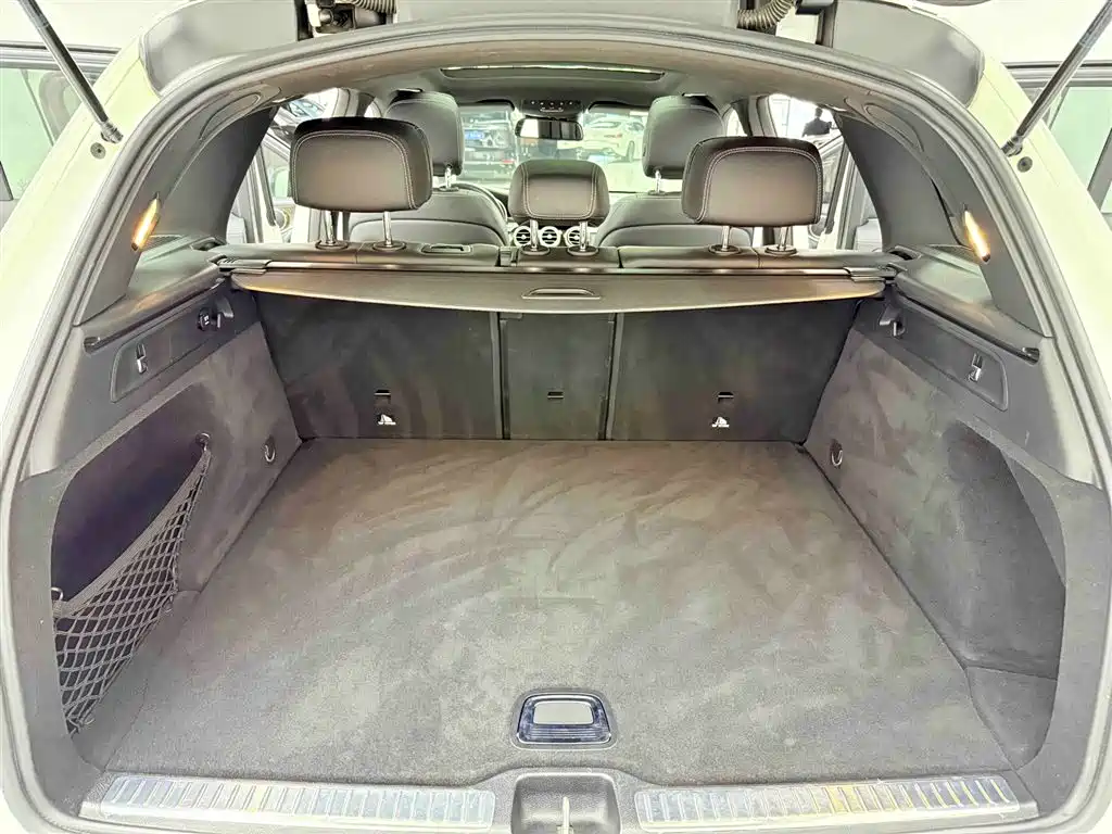 Mercedes-Benz GLC 2016 GLC 260 4MATIC Luxury фото 13