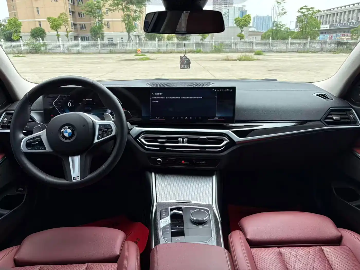 BMW 3 Series 2024 325Li M Sport Shadowline Package фото 4