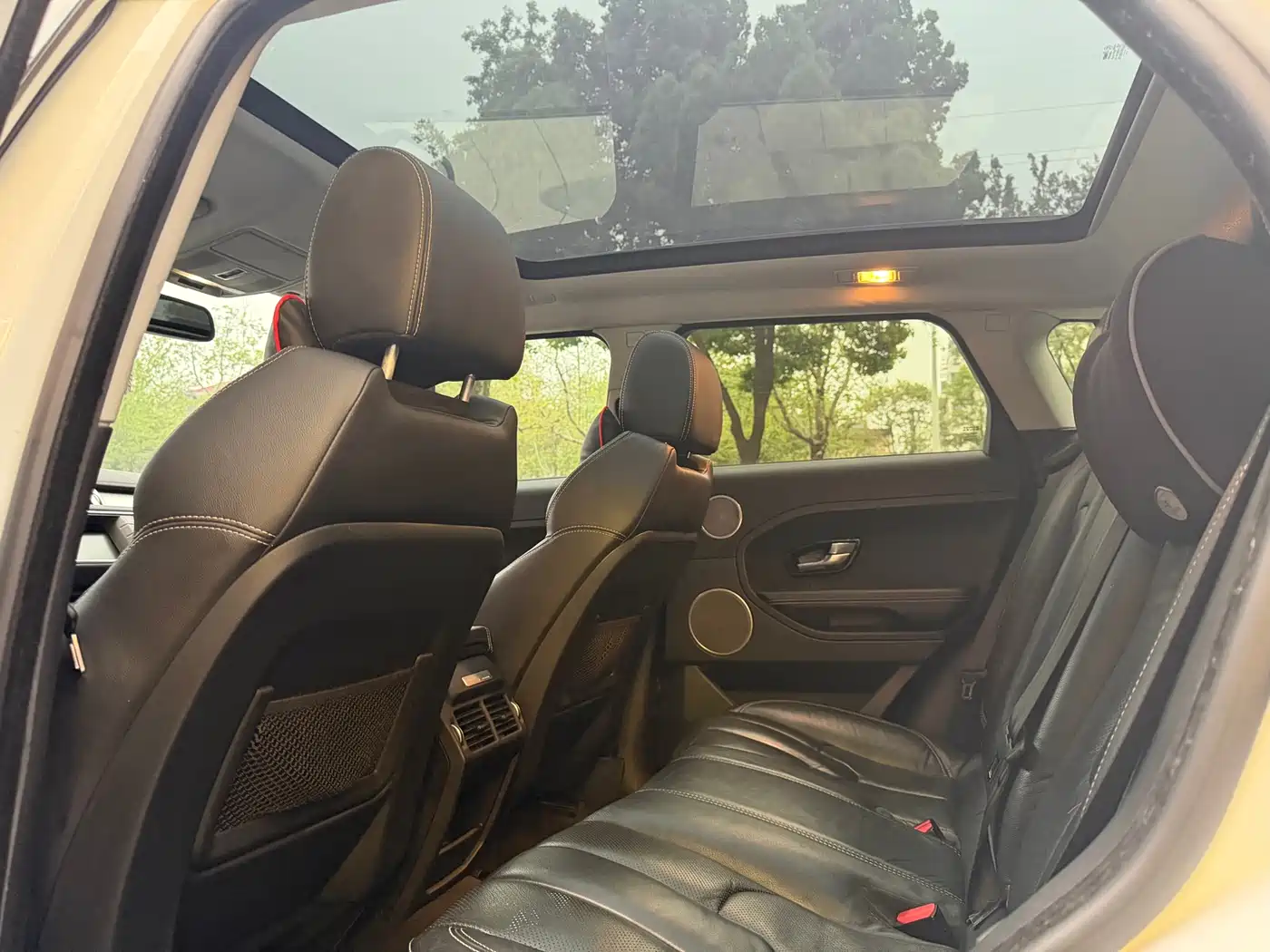 Land Rover Range Rover Evoque (Import) 2014 2.0T 5-door Brilliance Sport фото 8