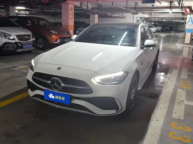 Mercedes-Benz C-Class 2024