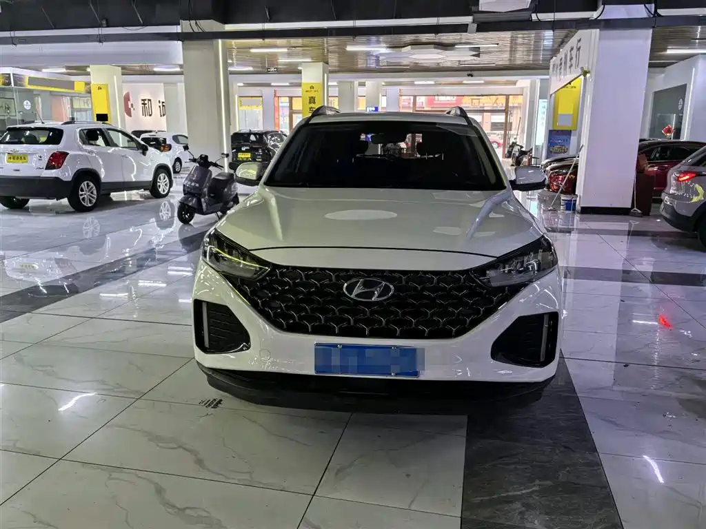 Hyundai Beijing Hyundai ix35 2021 240TGDi DCT 2WD GLS Leading Edition фото 2