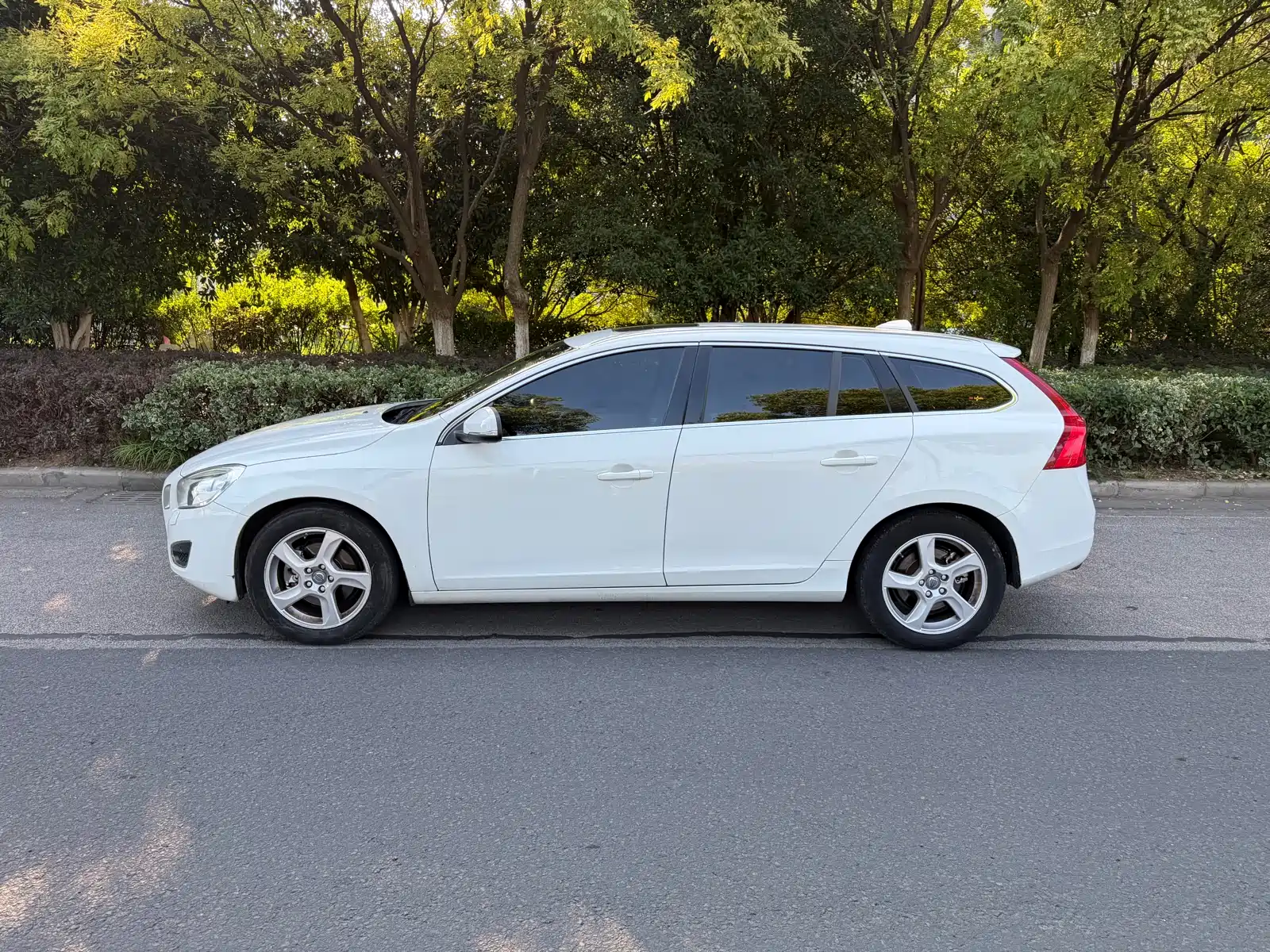 Фото 4 - Volvo V60
