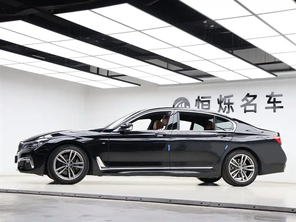 BMW 7 Series 2018 730Li Premium Type M Sport Package фото 35