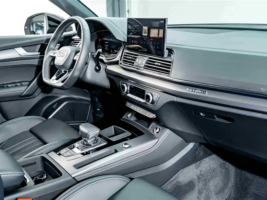 Audi Q5L 2024 Model 45 TFSI Luxury Dynamic фото 18