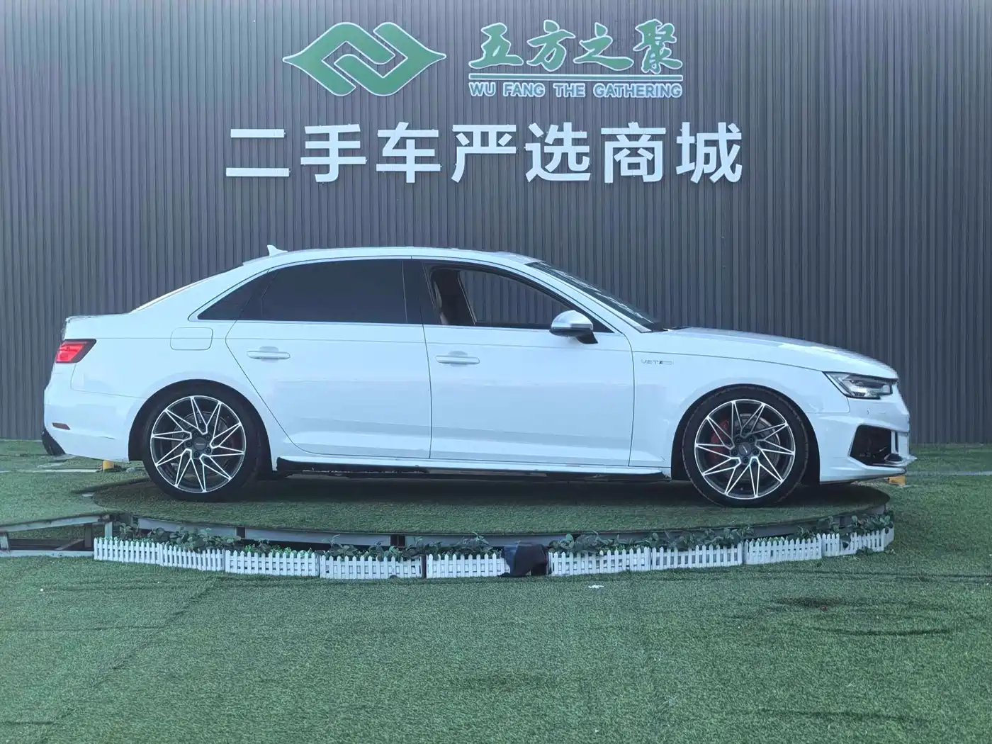 Audi A4L 2019 45 TFSI quattro Sport (China V) фото 4