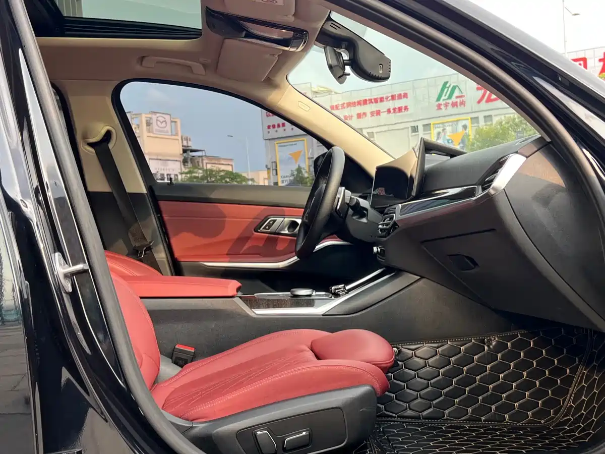 BMW 3 Series 2024 325Li M Sport Package фото 13