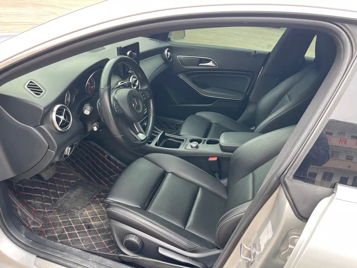 Mercedes-Benz CLA (Import) 2018 CLA 200 Dynamic Edition фото 9