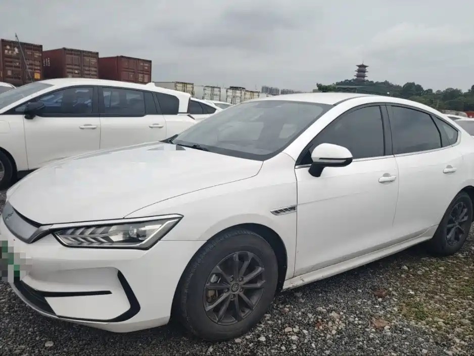 BYD Qin PLUS 2021 EV 400KM Premium Edition